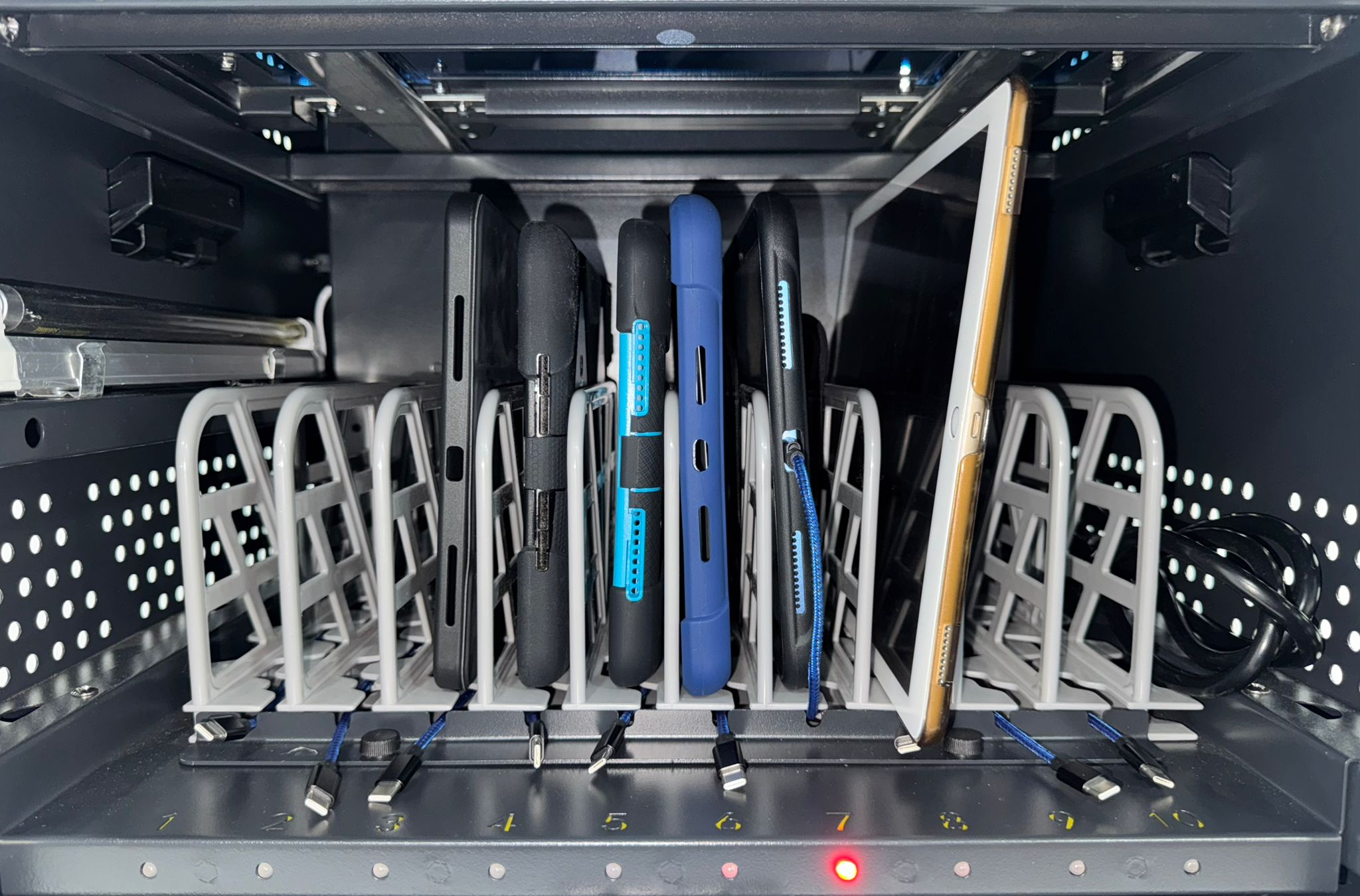 10C CM35 D Actual Photo with iPad Cases 1